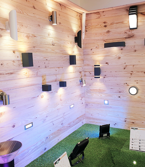 Siteame Fournitures Electrique Nice Showroom Appliques Luminaires Exterieurs Nausicaa Parenti 1